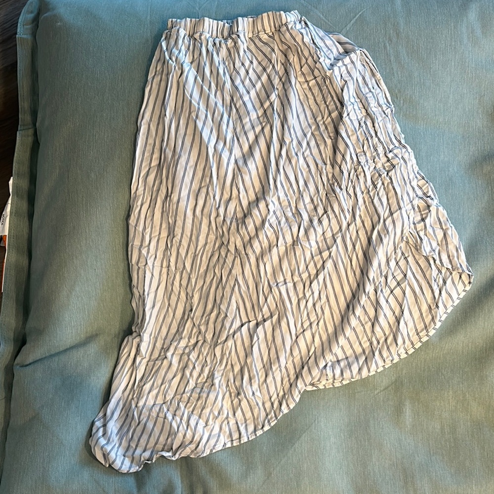 Hollister Cream Midi A-Line Skirt Asymmetrical High-Low